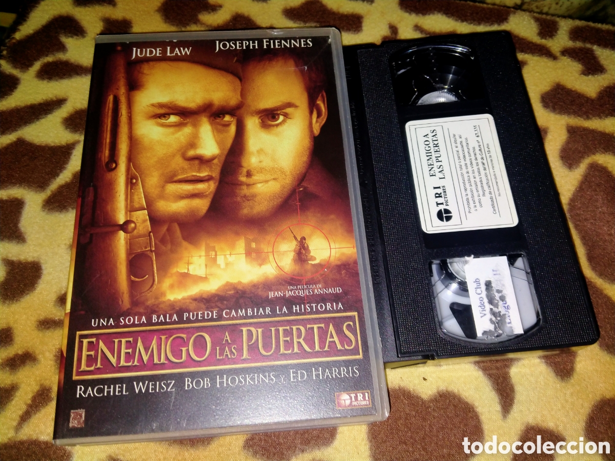 Cine: VHS- Enemigo a las puertas- Caja grande