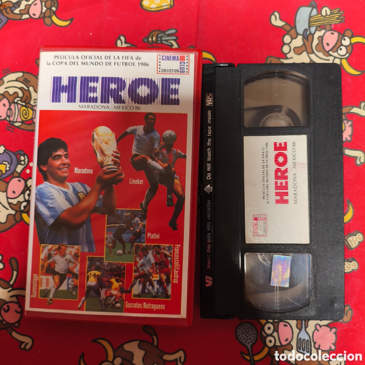 Cine: VHS HEROE - MARADONA - SOLO CARATULA , Y REGALO EL VHS ORIGINAL PERO CON GRABACIONES DE LA TELE