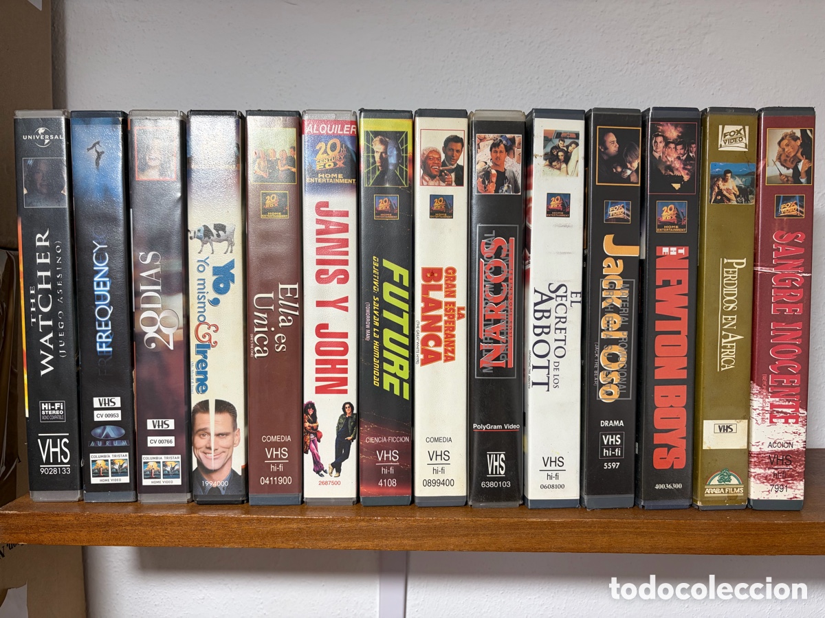 Cine: Lote 14 VHS grandes de distribuidora Javi oso yo mismo Irene zod&iacute;ac watcher