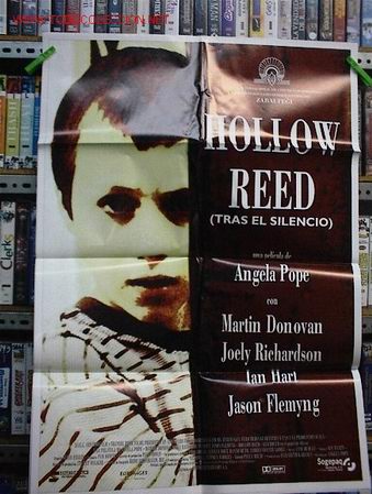 Cine: HOLLOW REED - Foto 1
