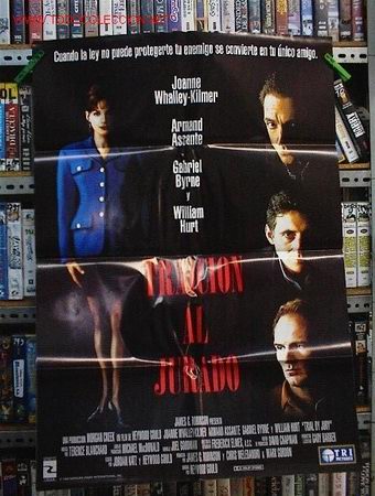 Cine: TRAICION AL JURADO - Foto 1