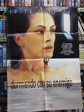 Cine: DURMIENDO CON SU ENEMIGO - Foto 1