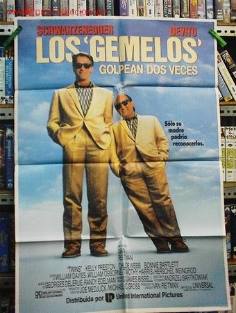 Cinema: LOS GEMELOS GOLPEAN DOS VECES