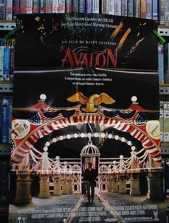 Cine: AVALON - Foto 1