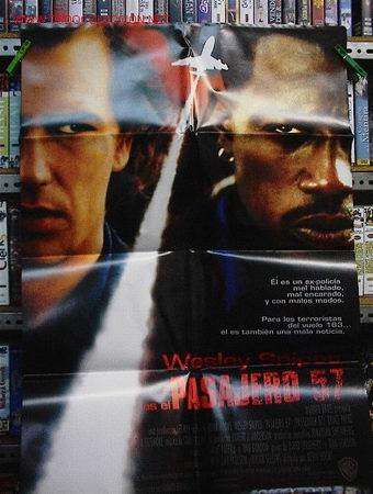 Cine: EL PASAJERO 57 - Foto 1