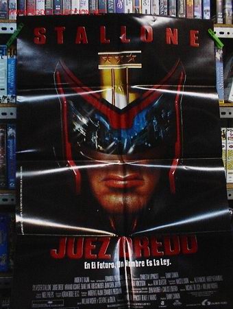 Cine: JUEZ DREDD - Foto 1
