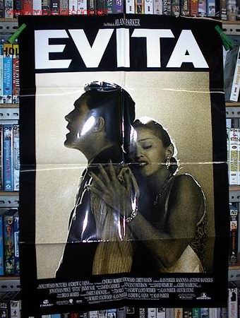 Cine: EVITA - Foto 1