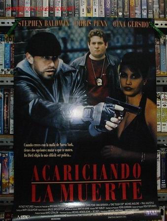Cine: ACARICIANDO LA MUERTE - Foto 1