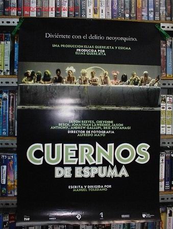 Cine: CUERNOS DE ESPUMA - Foto 1