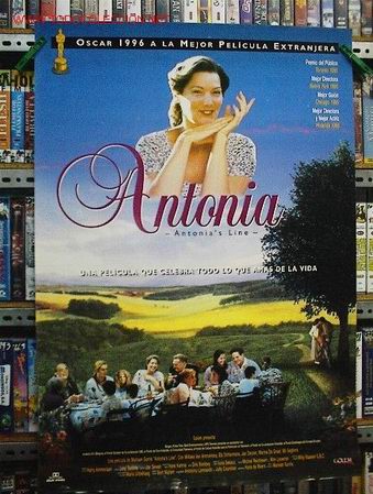 Cine: ANTONIA - Foto 1
