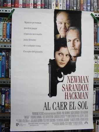 Cine: AL CAER EL SOL - Foto 1