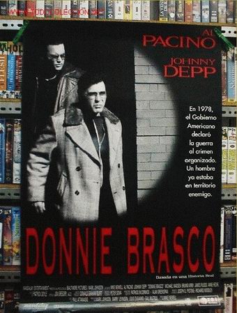 Cine: DONNY BRASCO - Foto 1