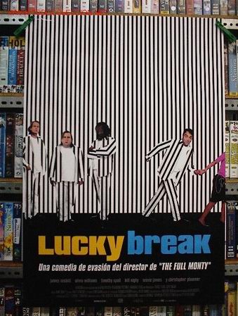 Cine: LUCRY  BREAK - Foto 1