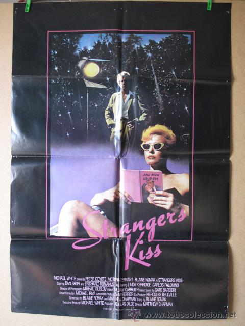 Cine: STRANGERS KISS