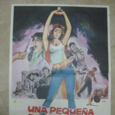 Cine: UNA PEQUEÑA MOVIDA, TONY ISBERT, ANA OBREGON, LUIS SUAREZ - AÑO 1983