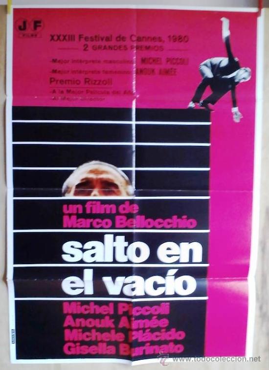 Cine: SALTO EN EL VACIO - Foto 1