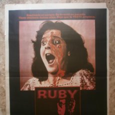 Cine: RUBY. PIPER LAURIE, STUART WHITMAN, ROGER DAVIS. AÑO 1977.