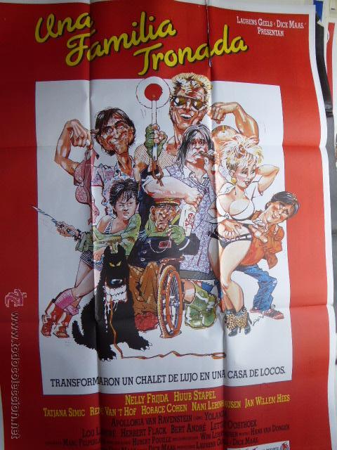 Cine: CARTEL DE CINE- MOVIE POSTER. UNA FAMILIA TRONADA. 100X70 CM