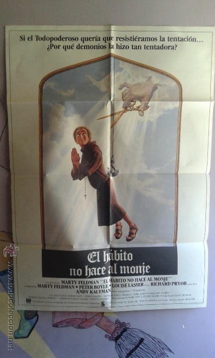 Kino: poster de la pelicula...el habito no hace al monge