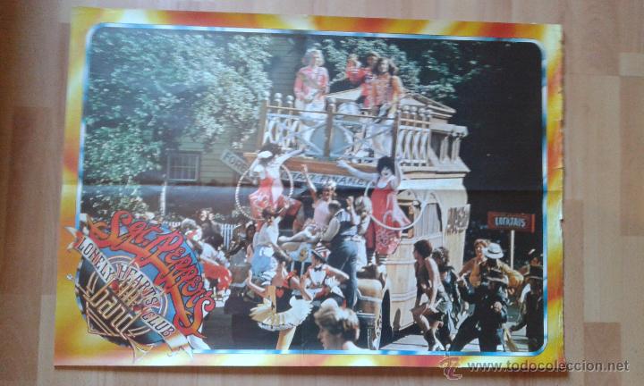 Cinema: CARTEL DE CINE.. SARGENTO PEPPER.. BEE GEES. BEATLES..60x84
