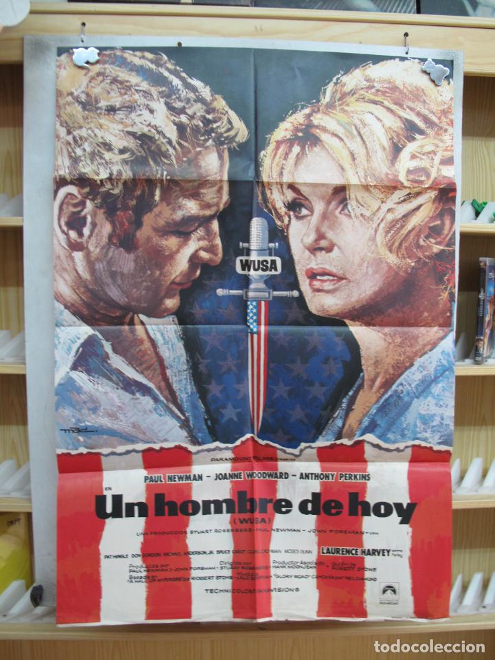 Cine: C1A544 UN HOMBRE DE HOY