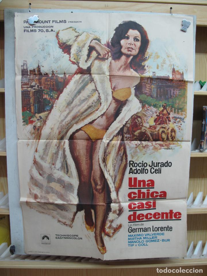 Cine: C1A585 UNA CHICA CASI DECENTE