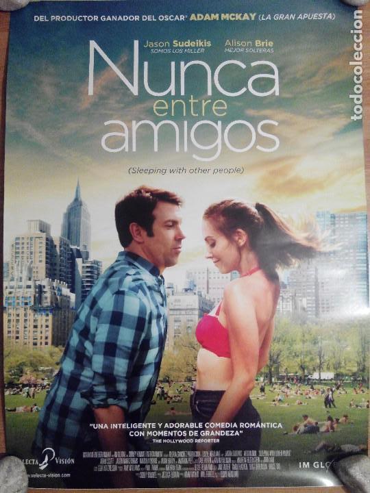 Cinema: Nunca entre amigos - aprox 70x100 Cartel ORIGINAL cine (L35)