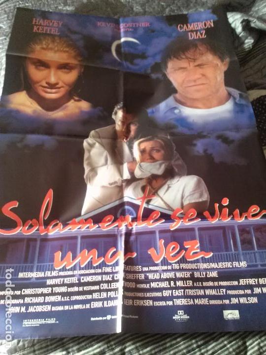 Kino: SOLAMENTE SE VIVE UNA VEZ. CARTEL O POSTER. ORIGINAL. 100X 70. BUEN ESTADO. DOBLADO. RARO
