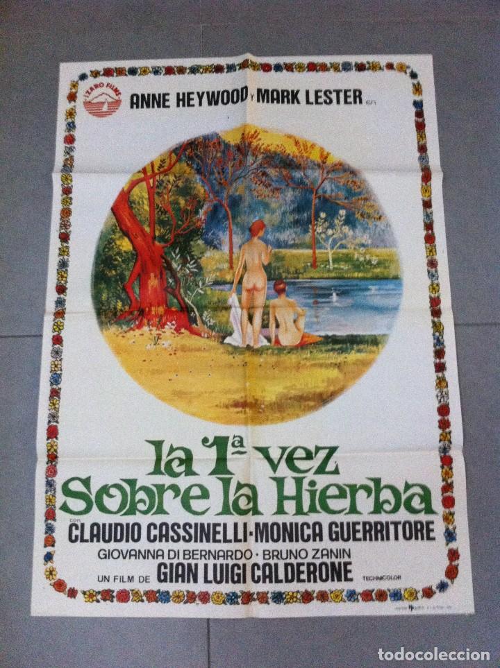 Cine: CARTEL DE CINE 70X100 ORIGINAL LA 1 VEZ SOBRE LA HIERBA CON CLAUDIO CASSINELLI Y MONICA GUERRITORE