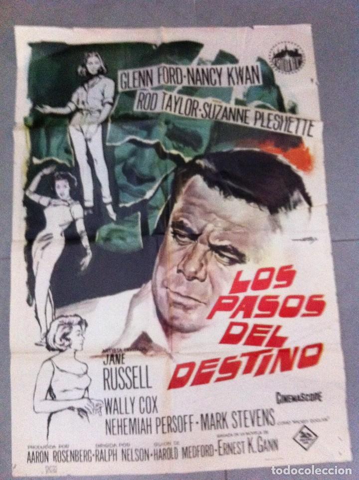 Cine: CARTEL DE CINE 70X100 ORIGINAL LOS PASOS DEL DESTINO CON GLENN FORD Y NANCY KWAN DIR RALPH NELSON