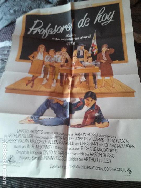 Cin&eacute;ma: PROFESORES DE HOY. CARTEL. POSTER. 70 X 100. BUEN ESTADO AUNQUE TIENE NOMBRE POR DETR&Aacute;S.