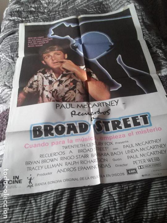 Cinema: RECUERDOS DE BROAD STREET. CARTEL. POSTER. 70 X 100. DOBLADO. ORIGINAL. CON RESTO DE CINTA ADHESIVA