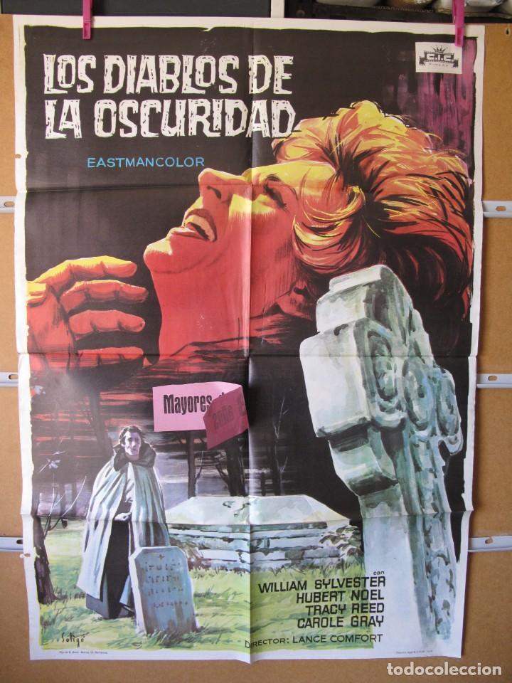 Cine: L85 LOS DIABLOS DE LA OSCURIDAD - Foto 1