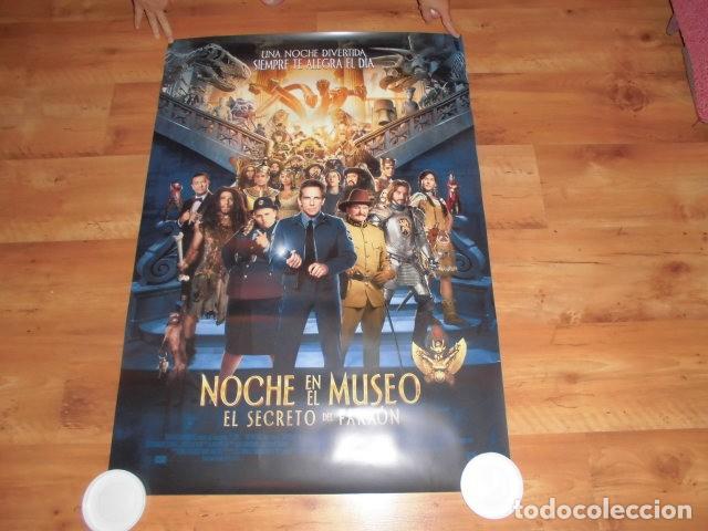 Kino: NOCHE EN EL MUSEO. EL SECRETO DEL FARAON. POSTER O CARTEL ORIGINAL DE LA PELICULA. MUY BUEN ESTADO.