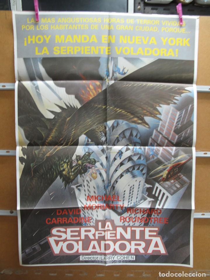 Cine: L273 LA SERPIENTE VOLADORA - Foto 1