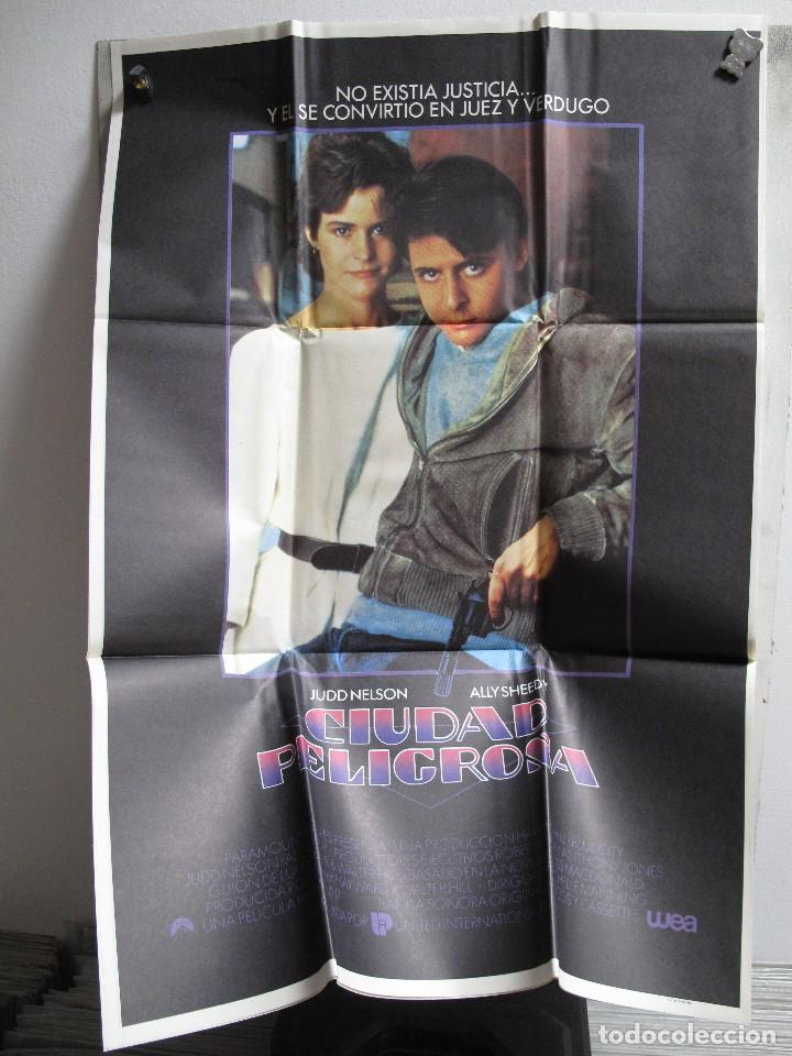 Cinema: GNA2081 CIUDAD PELIGROSA