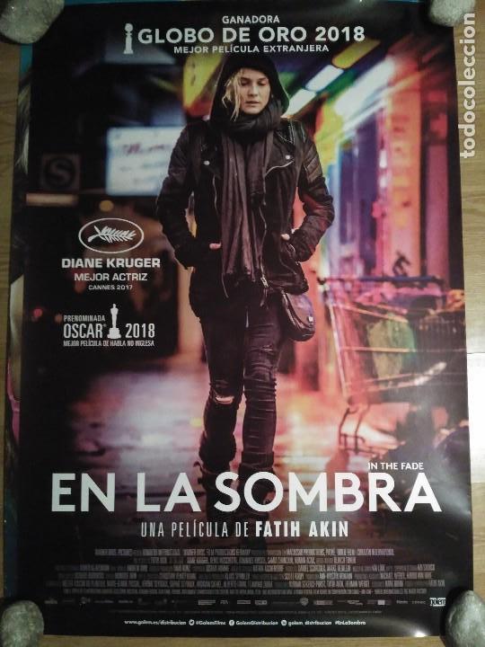 Cinema: En la sombra - aprox 70x100 Cartel ORIGINAL cine (L58)