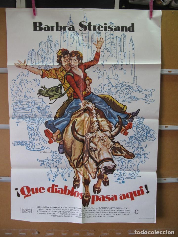 Cinema: L825 QUE DIABLOS PASA AQUI
