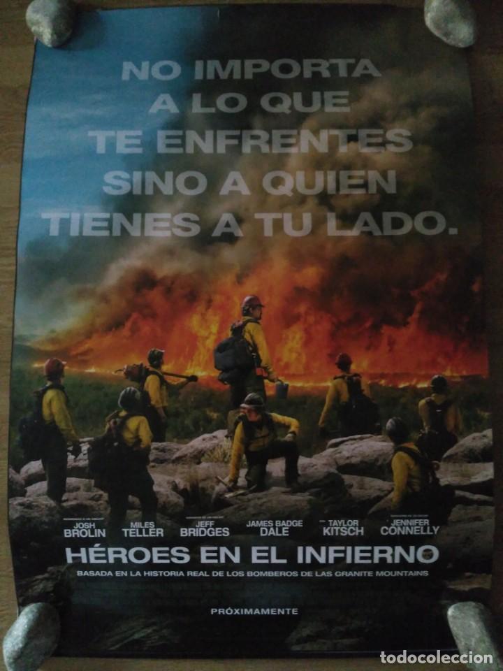 Cinema: H&eacute;roes en el infierno - aprox 70x100 Cartel ORIGINAL Cine (L61)
