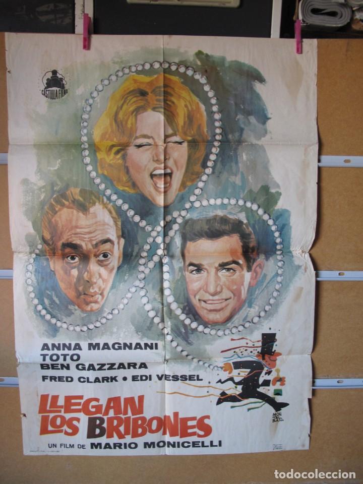 Cinema: L1442 LLEGAN LOS BRIBONES