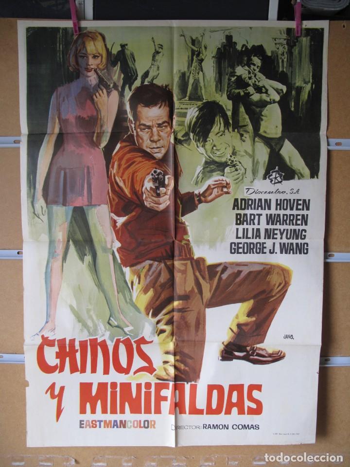 Cine: L1679 CHINOS Y MINIFALDAS