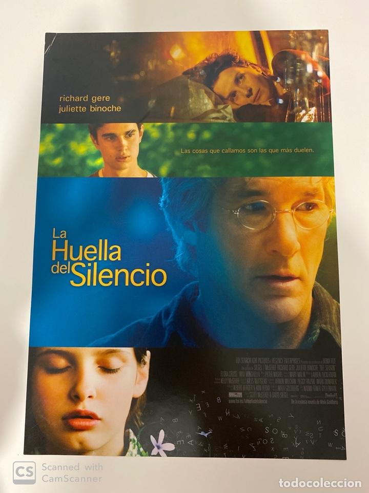 Cinema: AFICHE DE CINE. PELICULA: LA HUELLA DEL SILENCIO. MEDIDAS APROX.: 21 X 30 CM