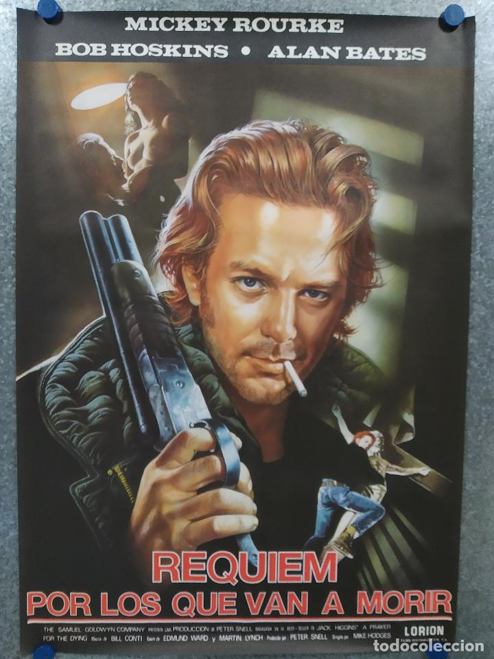 Cinema: REQUIEM POR LOS QUE VAN A MORIR. Mickey Rourke, Bob Hoskins, Liam Neeson LOTE 10 POSTERS ORIGINALES