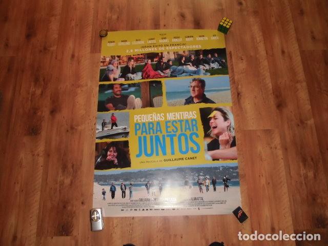 Cine: PEQUE&Ntilde;AS MENTIRAS PARA ESTAR JUNTOS. POSTER O CARTEL ORIGINAL PELICULA.