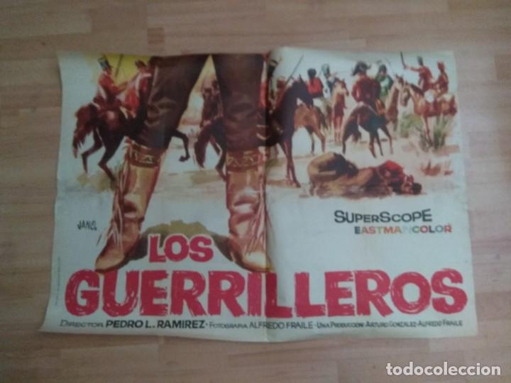 Cine: POS-4- POSTER DE LA PELICULA - LOS GUERRILLEROS - Foto 2