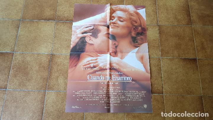Cine: POSTER CARTEL CUANDO ME ENAMORO (100 X 70 CMS. APROX.) + 12 FOTOCROMOS (34 X 24 CMS.)