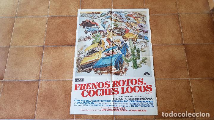 Cine: POSTER CARTEL FRENOS ROTOS, COCHES LOCOS (100 X 70 CMS. APROX.) + 8 FOTOCROMOS (34 X 24 CMS.)