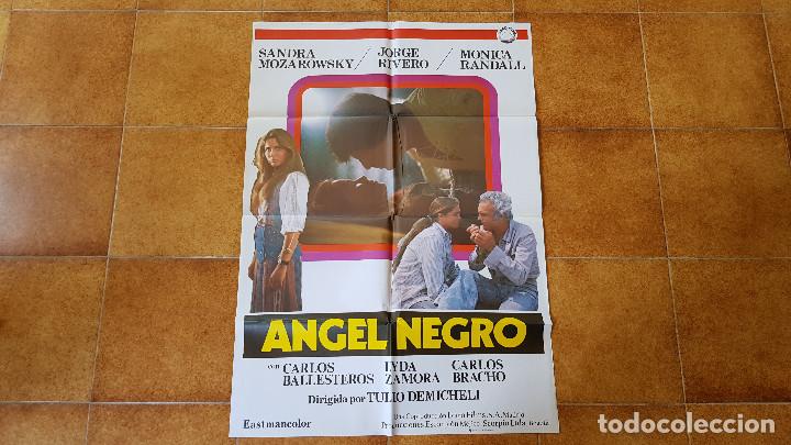 Cinema: POSTER CARTEL ANGEL NEGRO (100 X 70 CMS. APROX.) 1977 + 12 FOTOCROMOS (34 X 24 CMS.)