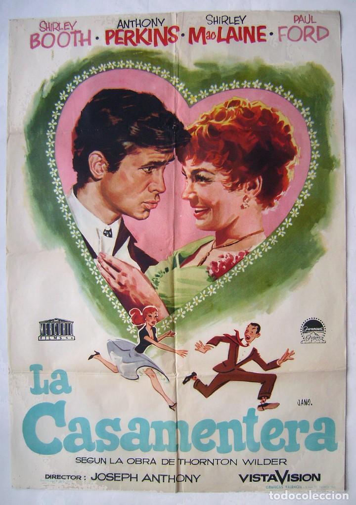 Cinema: LA CASAMENTERA, con Shirley MacLaine. POSTER 70 X 100 cms. 1961. DISE&Ntilde;O: JANO