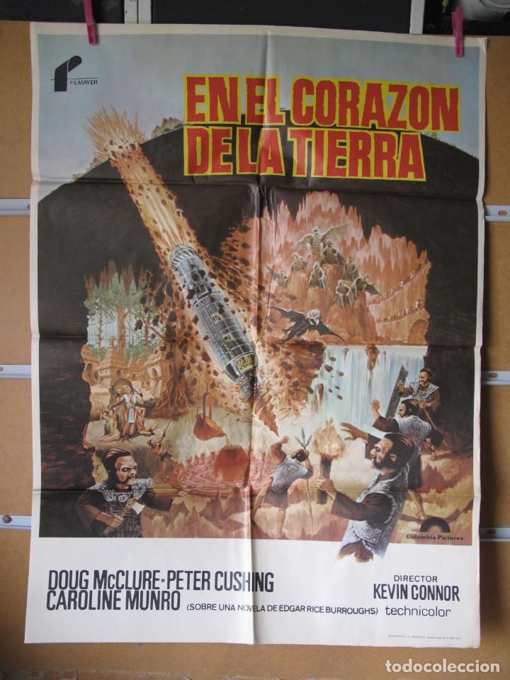 Cine: L2184 EN EL CORAZON DE LA TIERRA - Foto 1